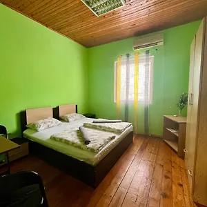 Elegance On A Budget - For Rent In Center Hostel Sofia